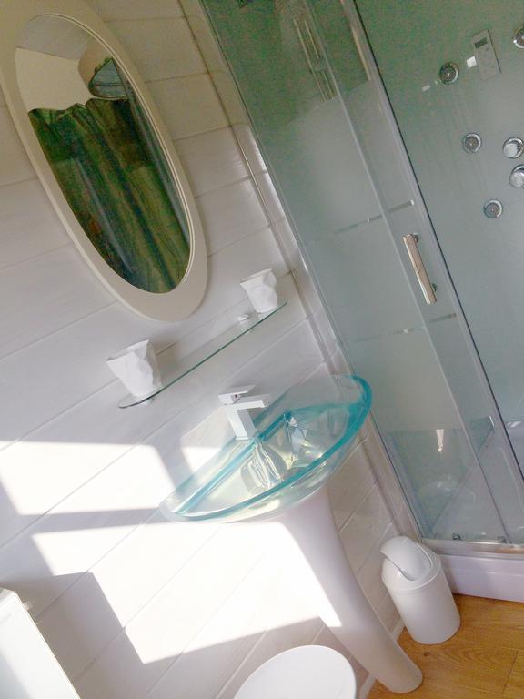 Gîtes Sibémol Simeyrols Quarto foto